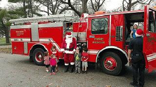 Santa Visits Frontenac 2015